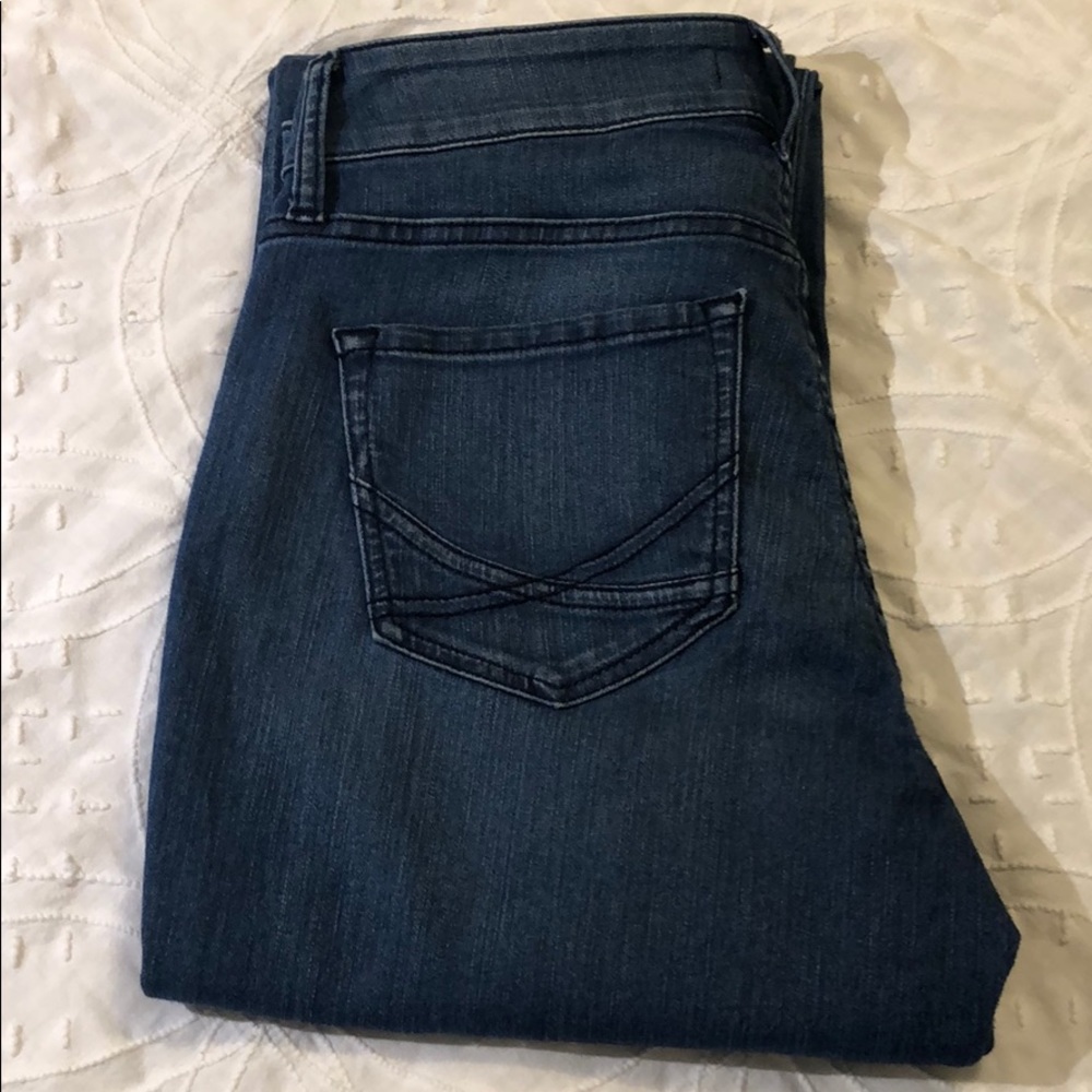 NYDJ Marilyn straight leg jean, size 6